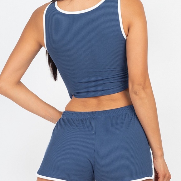 Ribbed Button Set - Picture 5 of 5